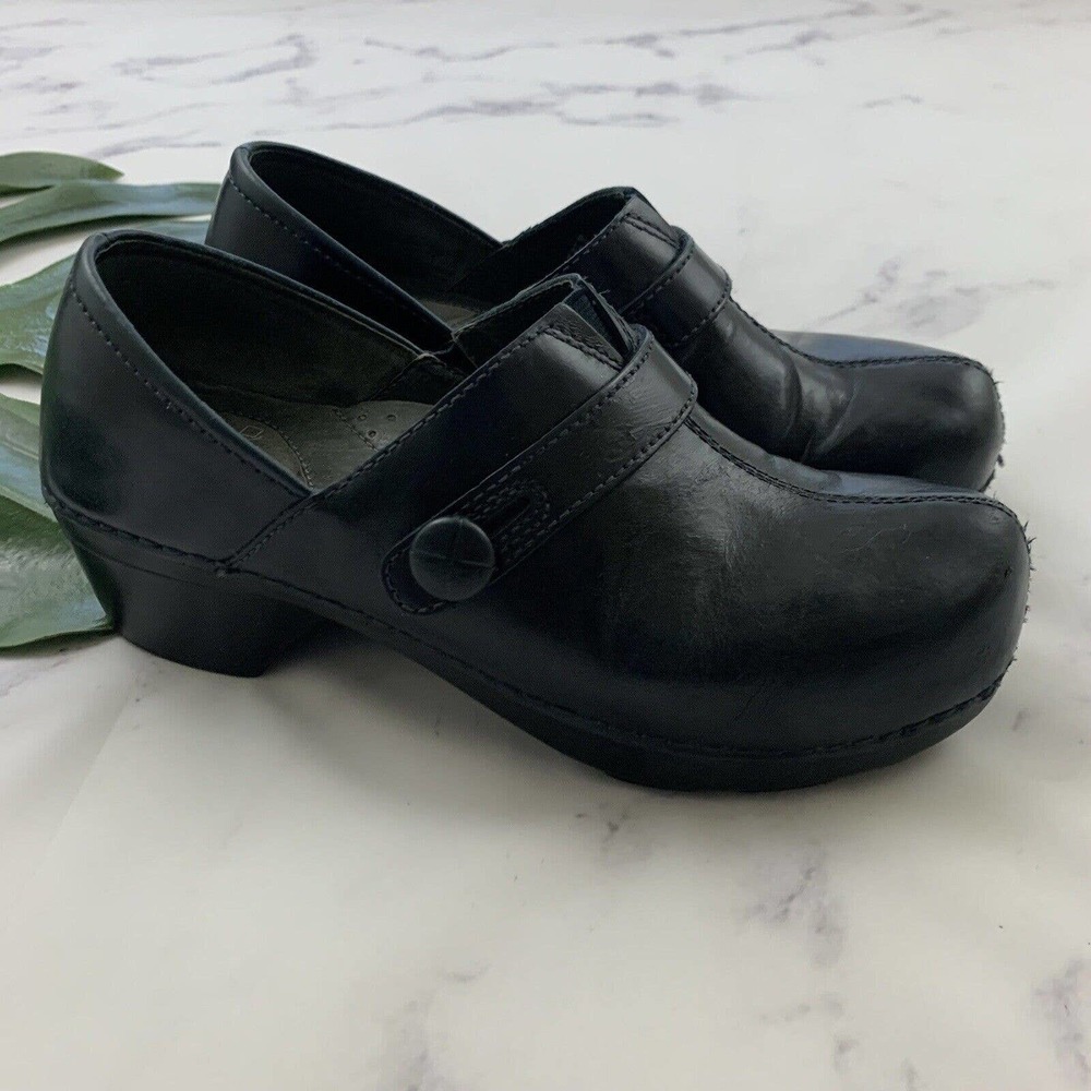 Dansko Womens Clogs Size 37 Black Leather Comfort Button Trim Chunky